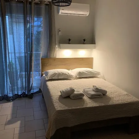Hommie Apartment Amaliada Dış mekan fotoğraf