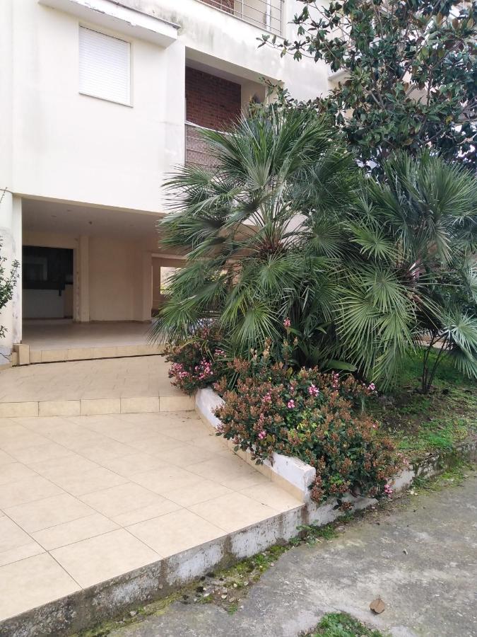 Hommie Apartment *